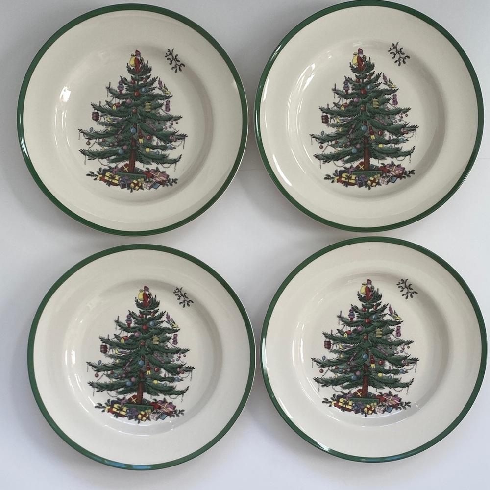 NEW Set Of 4 Spode England Christmas Tree Dinner Plates
10.5" MSRP $42/plate